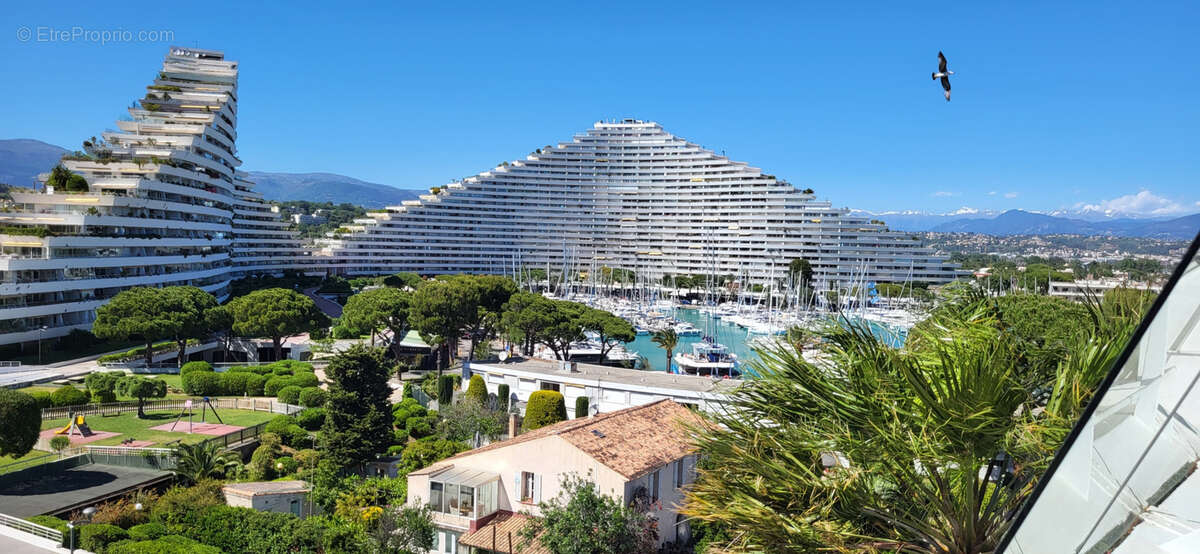 Appartement à VILLENEUVE-LOUBET