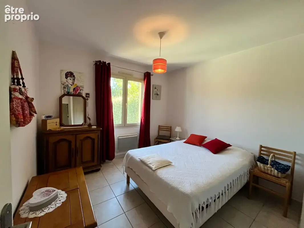 À VENDRE  Maison individuelle de plain-pied avec piscine et dépendance à Aubignan - photo 13