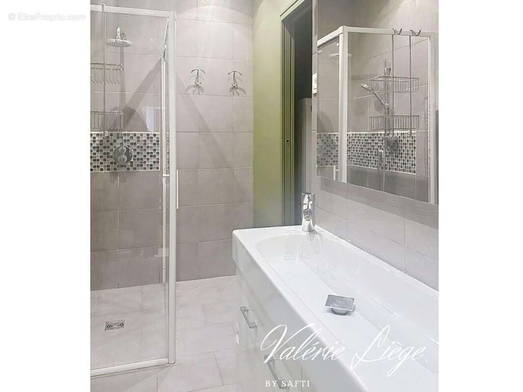 Photo 5 - Appartement à PARIS-8E