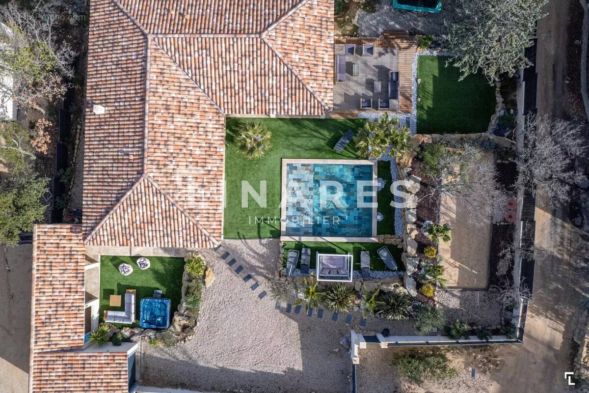 Maison à PLAN-D&#039;AUPS-SAINTE-BAUME