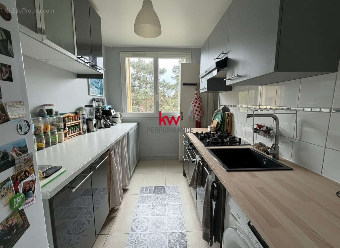 Appartement 71 m² à Eaubonne  - photo 2