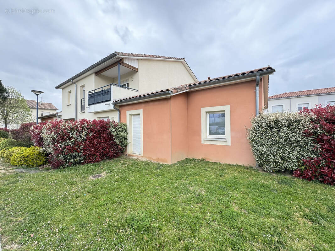 Appartement T2 de 37 M2 avec une terrasse de 6 M2 + 1 PK - photo 4
