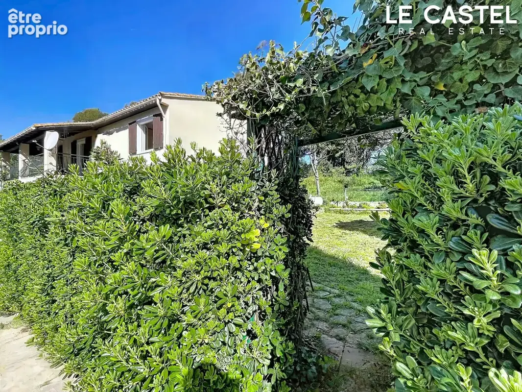 Maison 5 pièces 199 m² à vendre à La Ciotat (13600) - photo 2