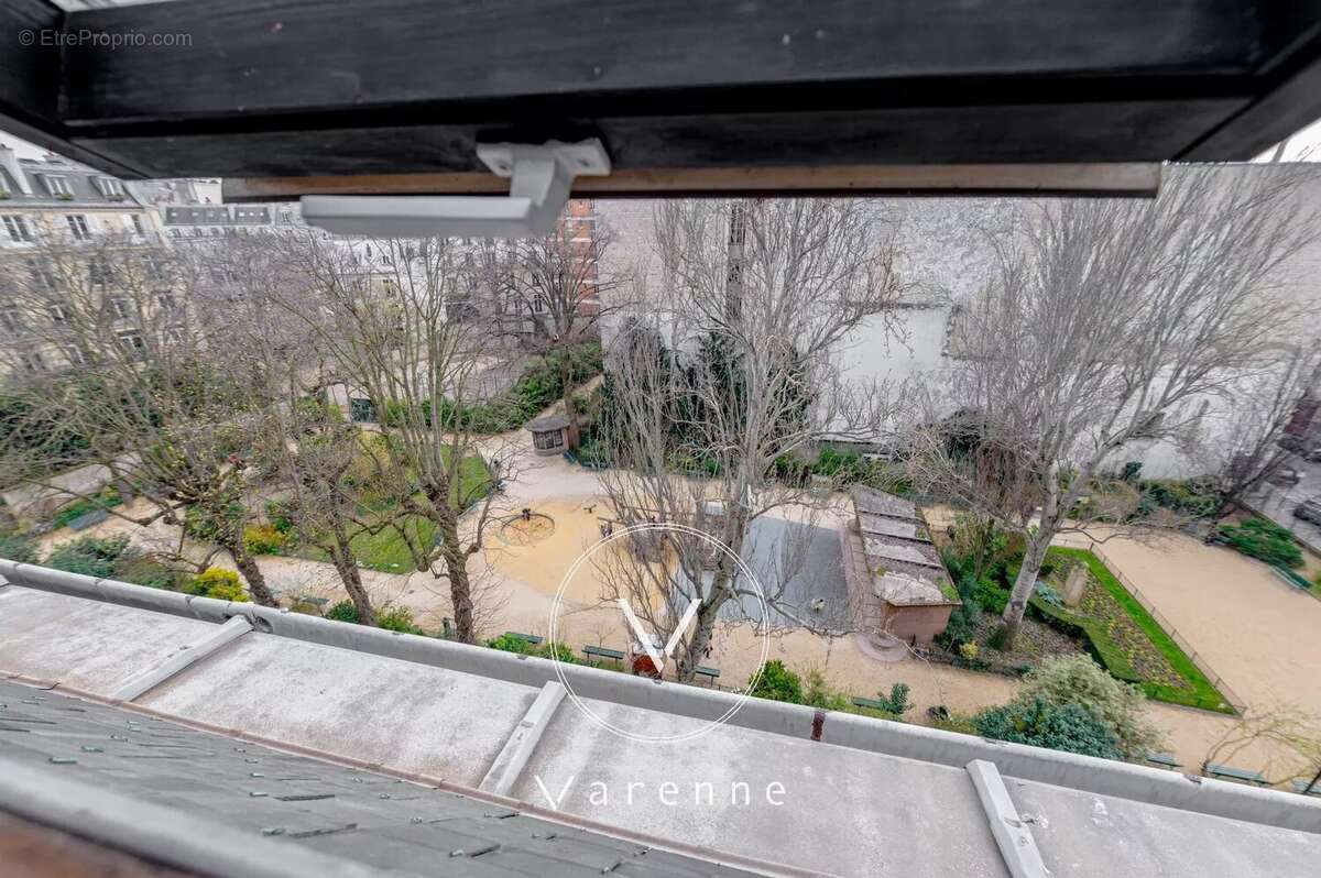 Appartement à PARIS-7E