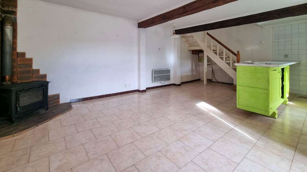 piéce a vivre - Maison à VILLARZEL-DU-RAZES