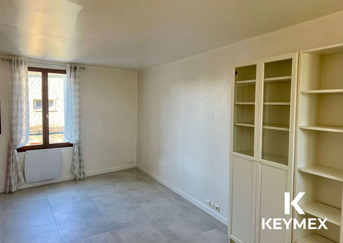 Appartement à FREPILLON