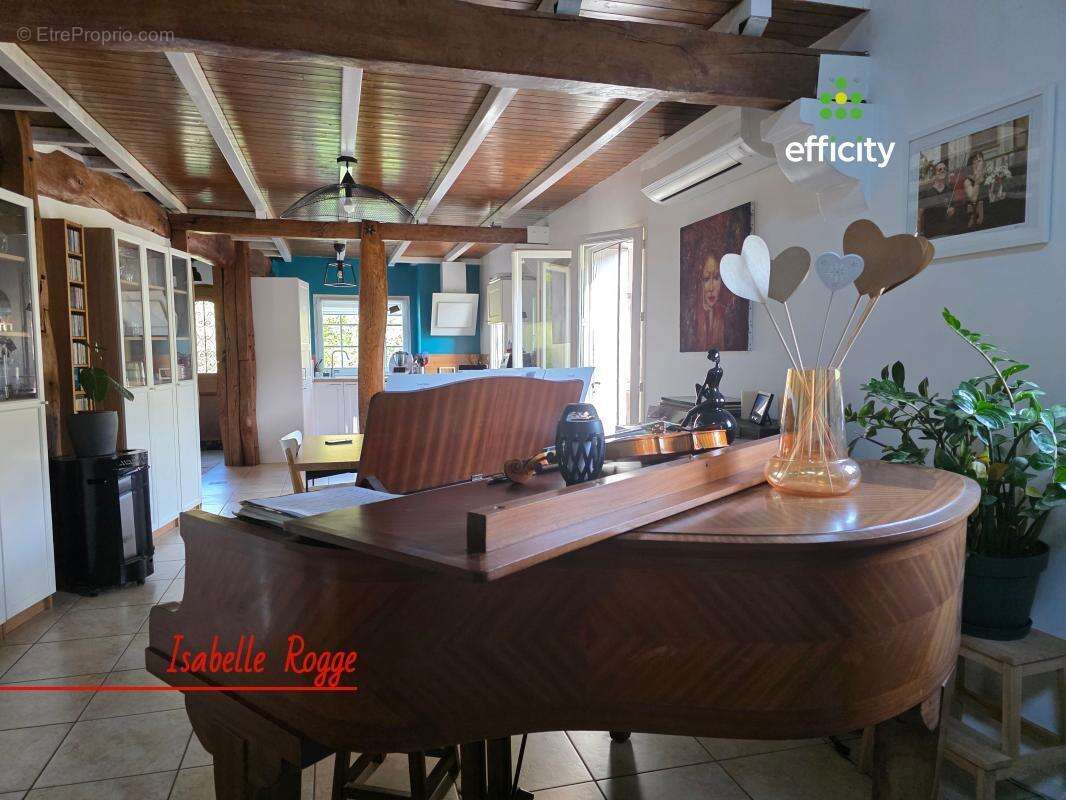 Maison 157 m² à Arraute-Charritte  - photo 10