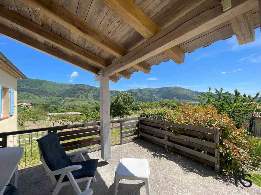 Maison à SAINT-ETIENNE-DE-BOULOGNE