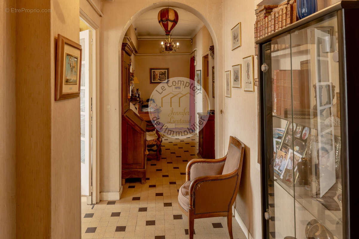 Appartement à MARSEILLE-6E