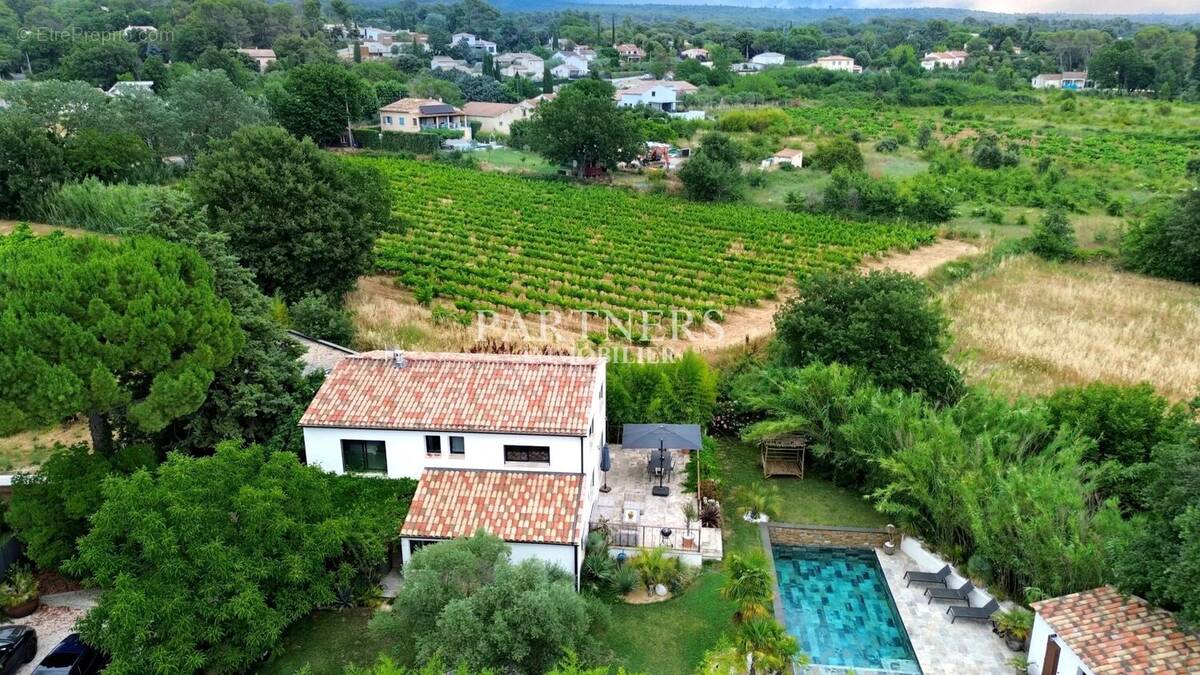 Maison à POURRIERES