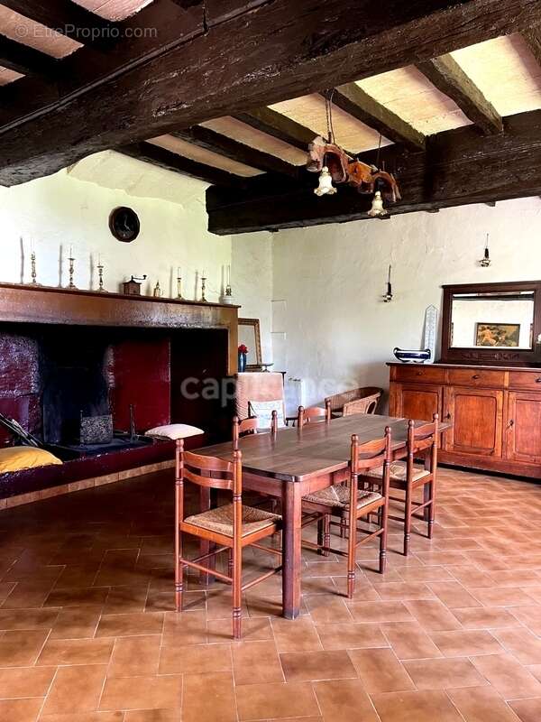 Maison à SAINT-CLAR