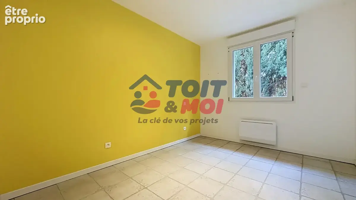 Maison de plain-pied   3 chambres   Terrain 617 m2   Garage - photo 7