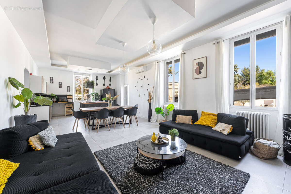 Appartement à MARSEILLE-11E