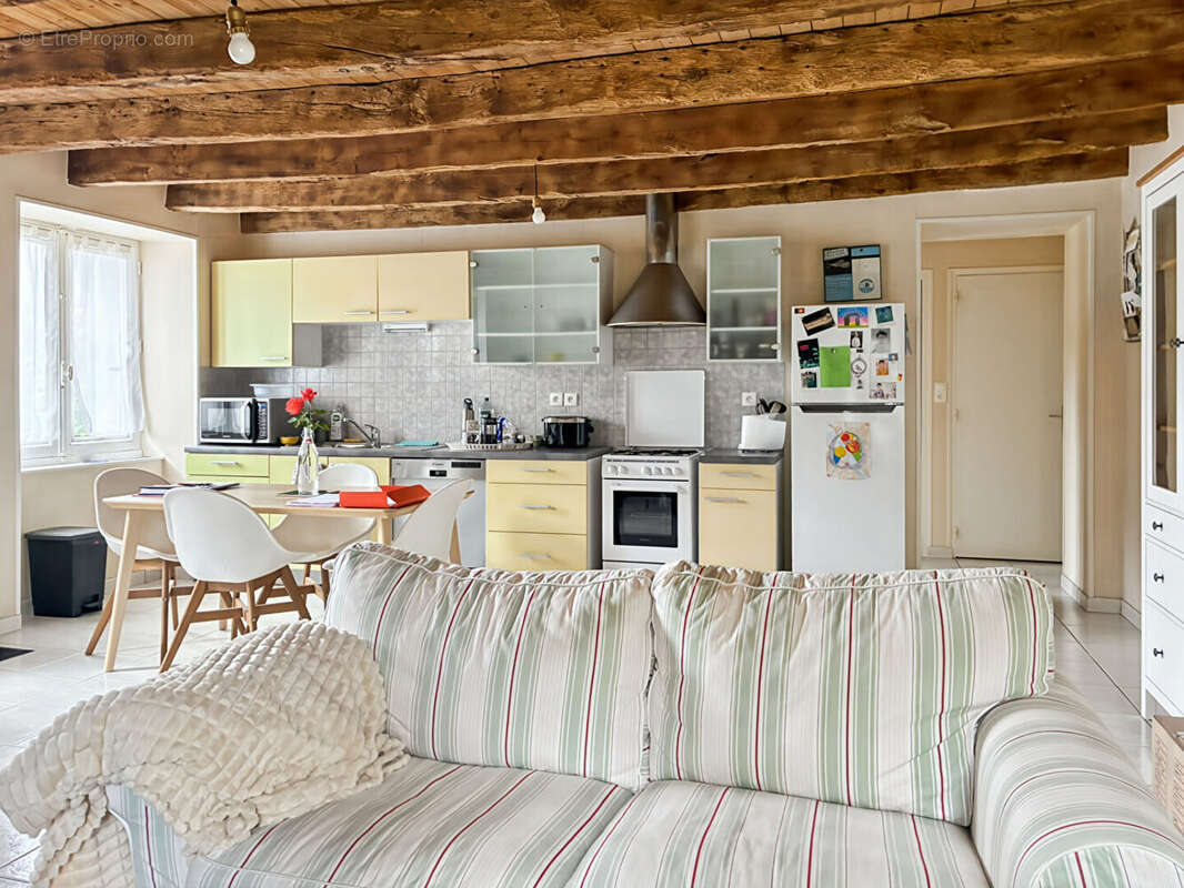 Maison en pierre à Gahard ? Cadre champêtre au calme, 2 chambres, terrain 850 m², prête à habiter - photo 3