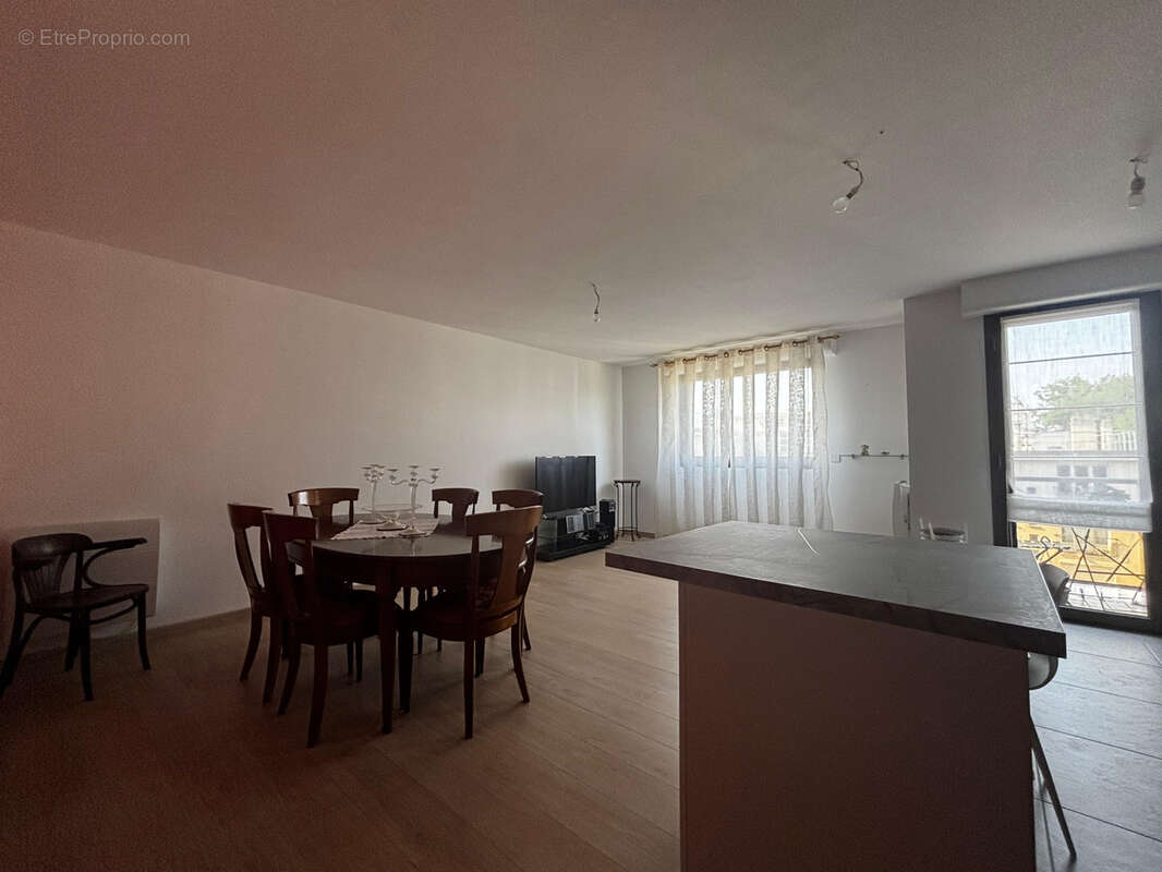 Appartement à AULNAY-SOUS-BOIS