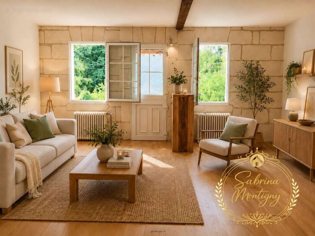 Maison à VILLAINES-LES-ROCHERS