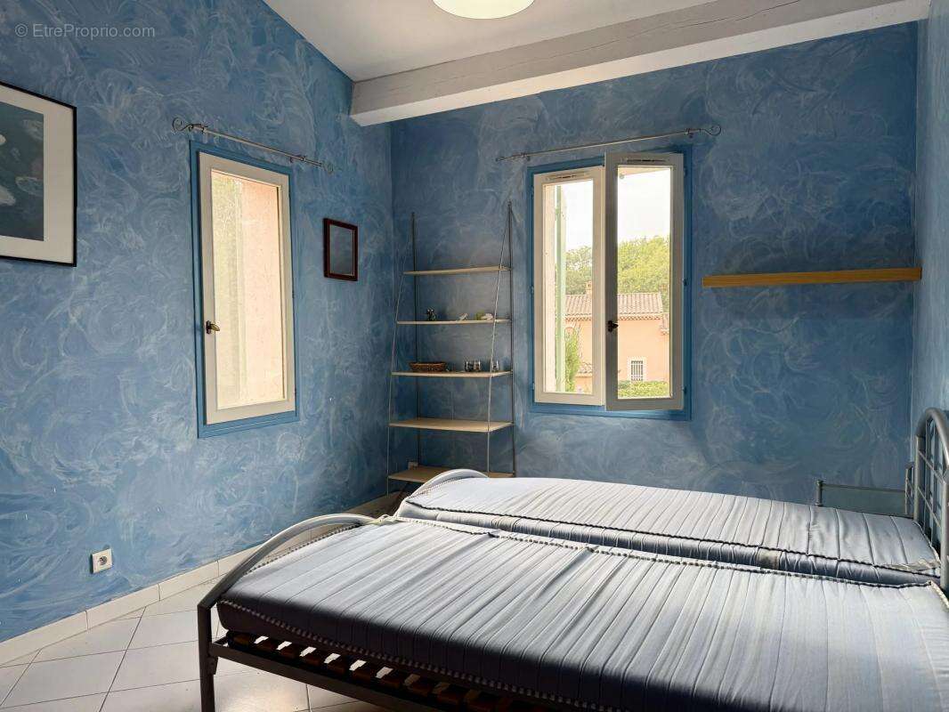 Maison à L&#039;ISLE-SUR-LA-SORGUE