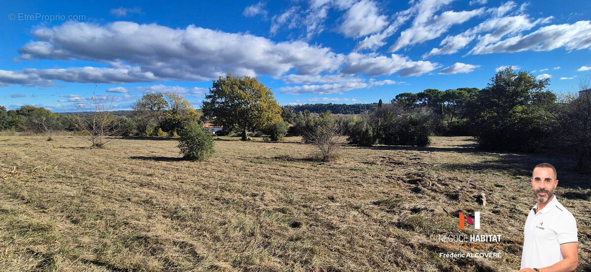 Terrain à SOMMIERES