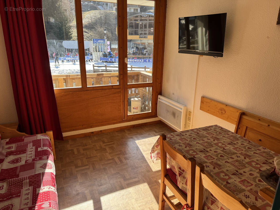 Appartement à AVRIEUX