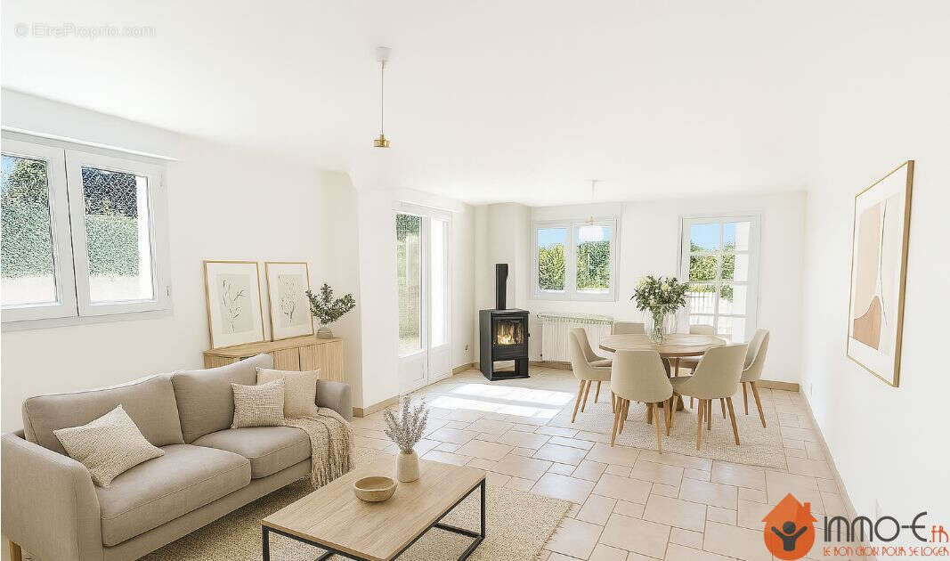 Maison à CONDE-SAINTE-LIBIAIRE