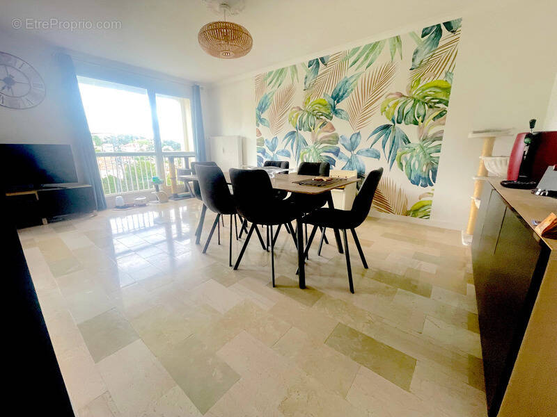 Appartement à SAINT-ETIENNE