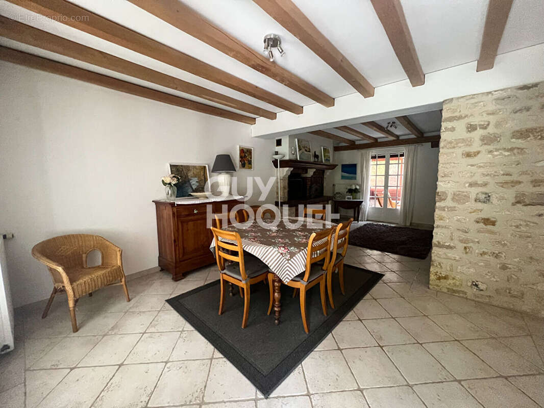 Maison à FONTAINEBLEAU