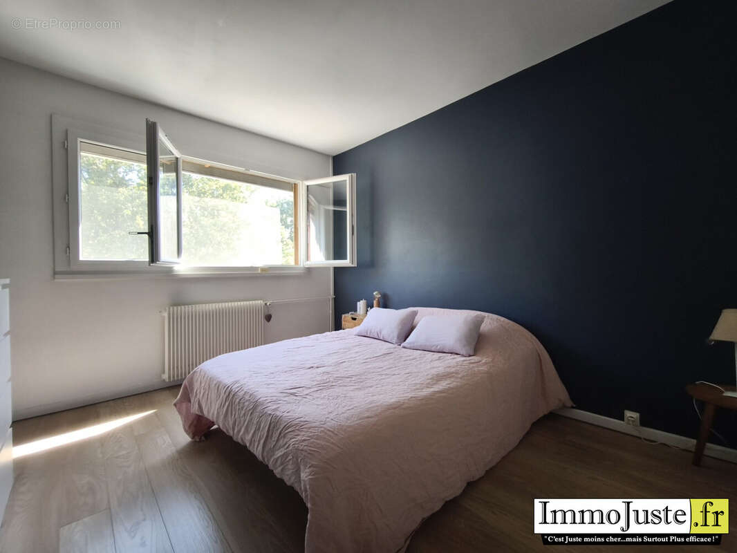 Appartement à LES ESSARTS-LE-ROI