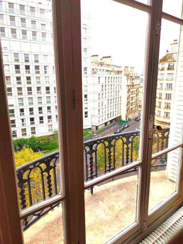 Appartement à PARIS-7E