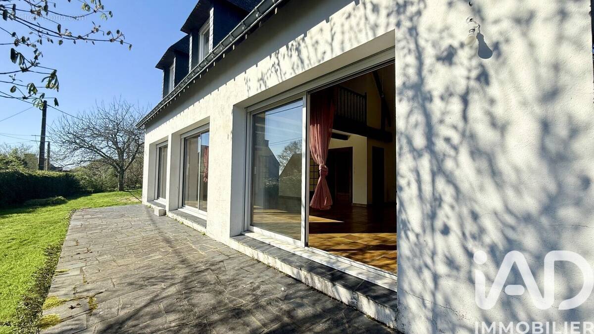 Photo 1 - Maison à SAINT-AVE