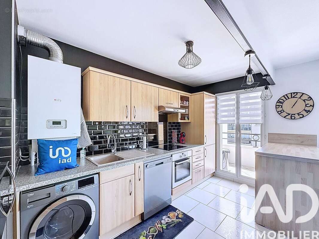 Photo 4 - Appartement à LIVRY-GARGAN