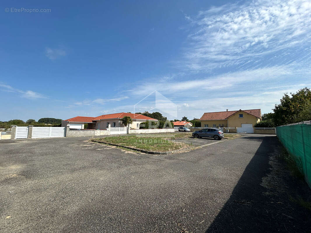 Terrain à VIC-EN-BIGORRE