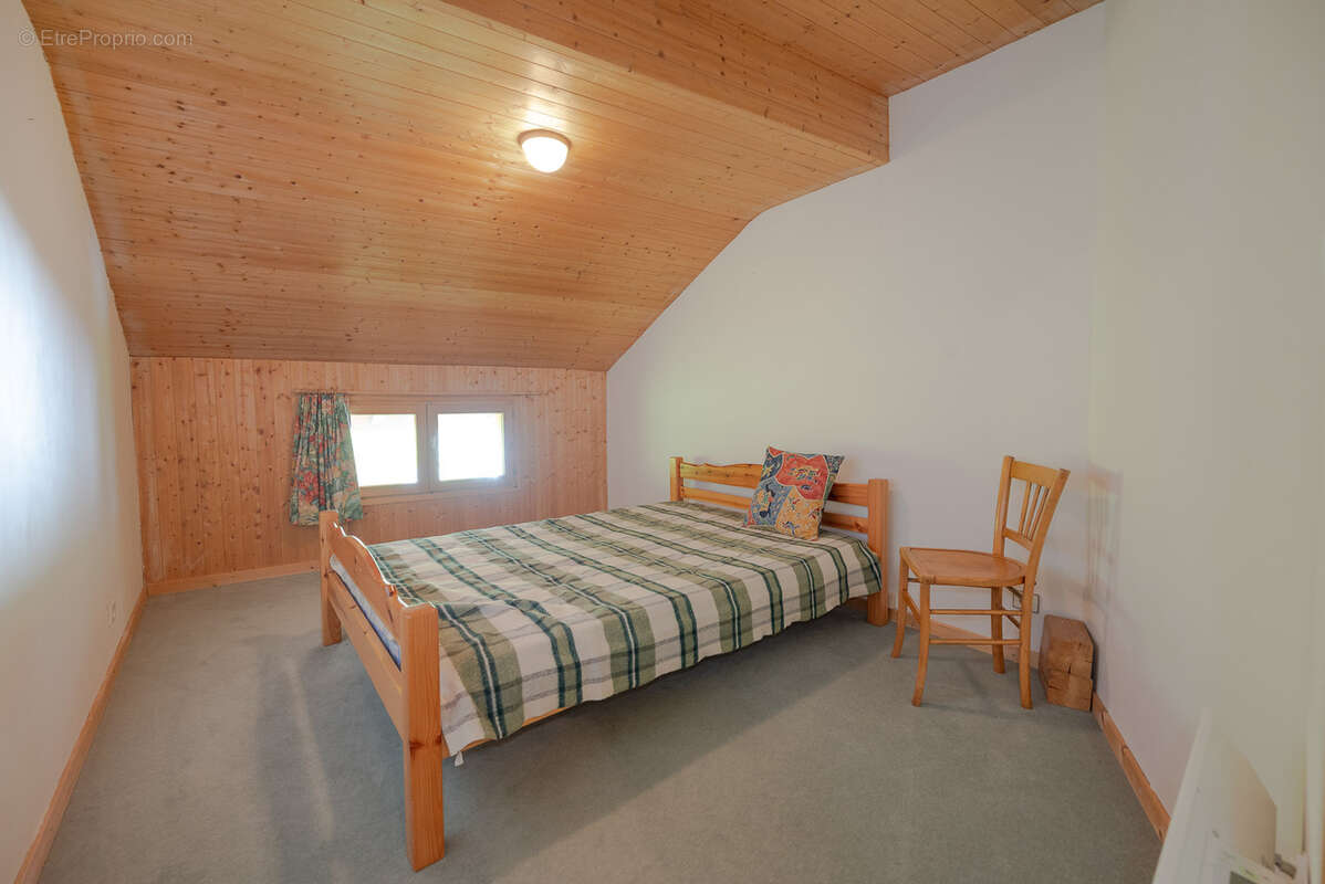 Appartement à LES ALLUES