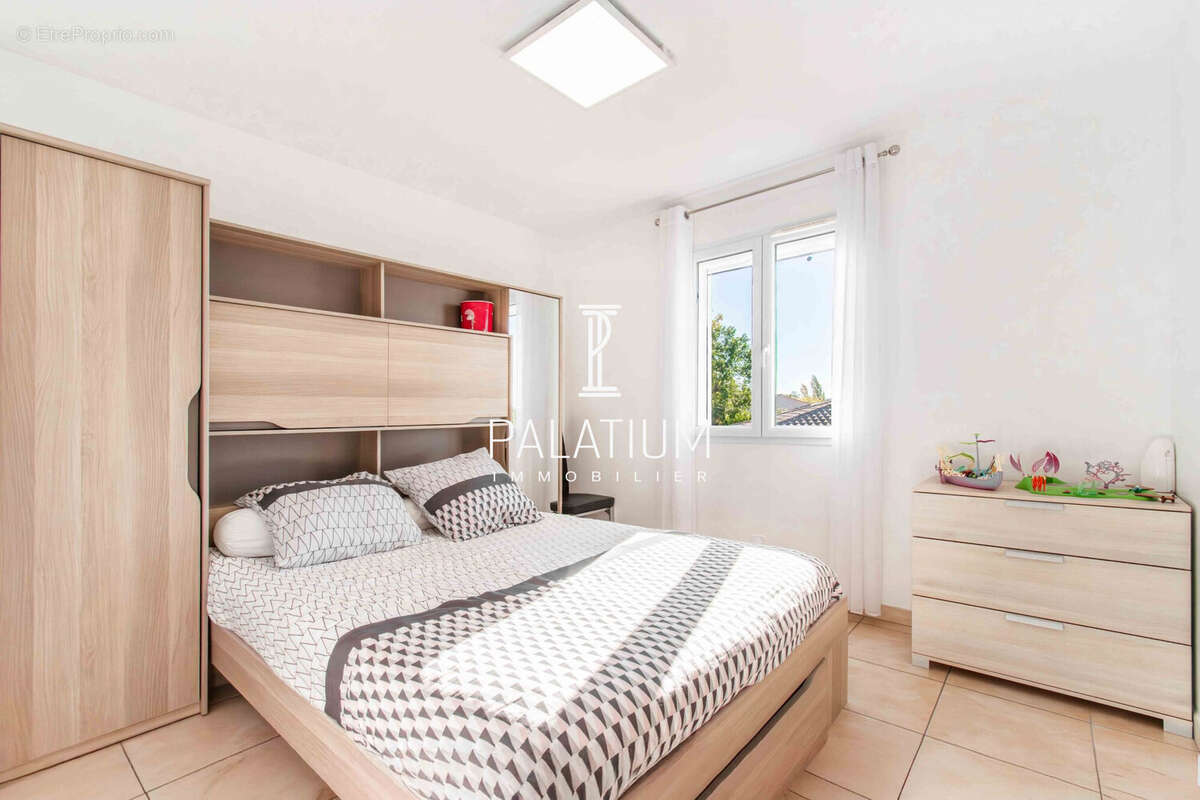 Maison à SAINT-JULIEN