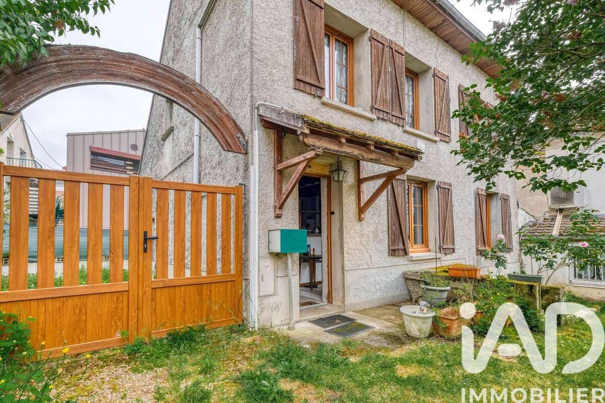 Photo 2 - Maison à CHAMIGNY
