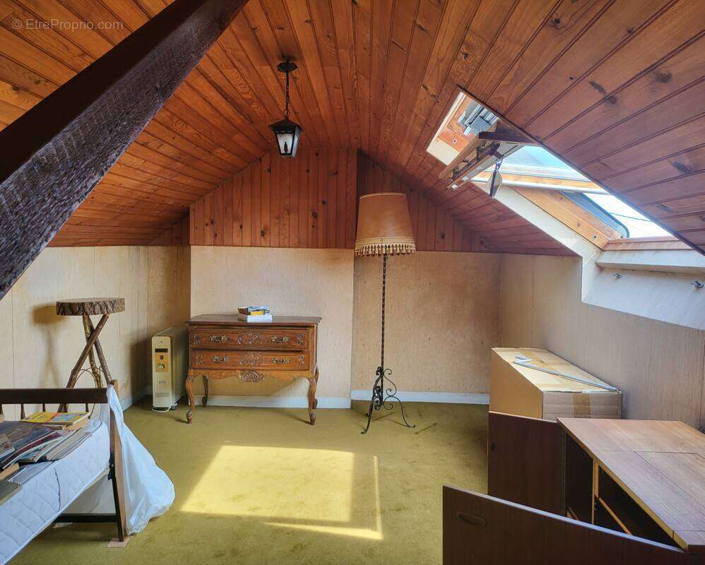 Maison familiale avec fort potentiel – 130 m² habitables (148 m² au sol) – Saint-Herblain Bourg - photo 19