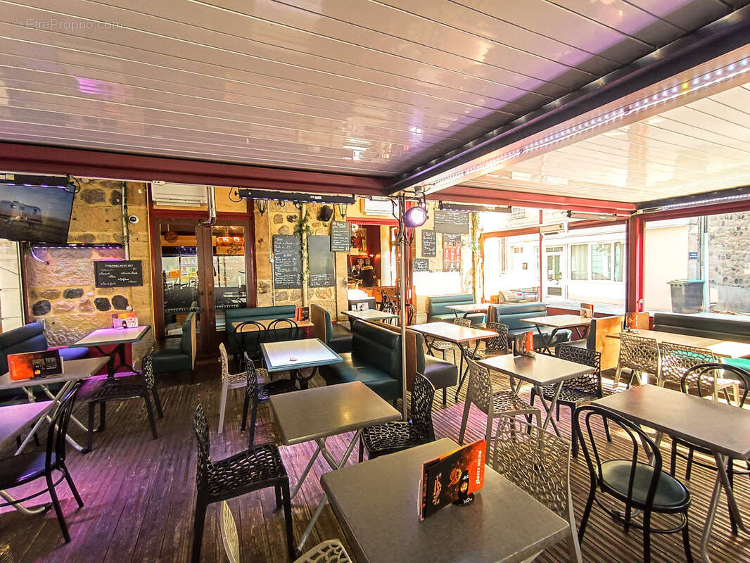 Commerce à VALS-LES-BAINS