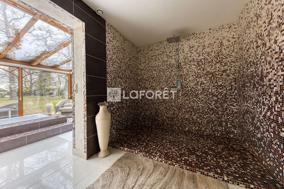 Maison à PONTAULT-COMBAULT