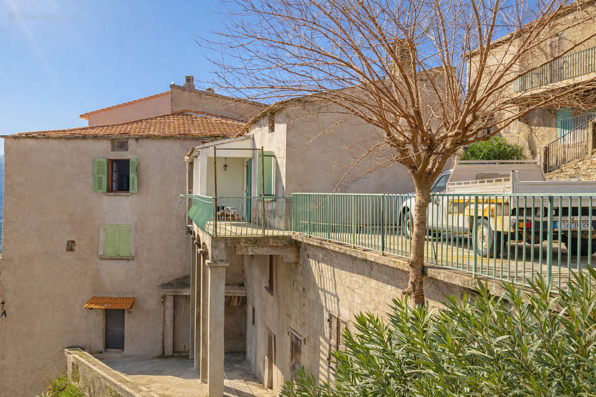 Maison à LENTO