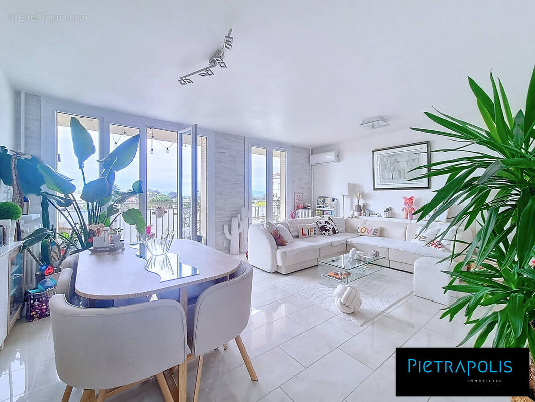 Appartement à CALUIRE-ET-CUIRE