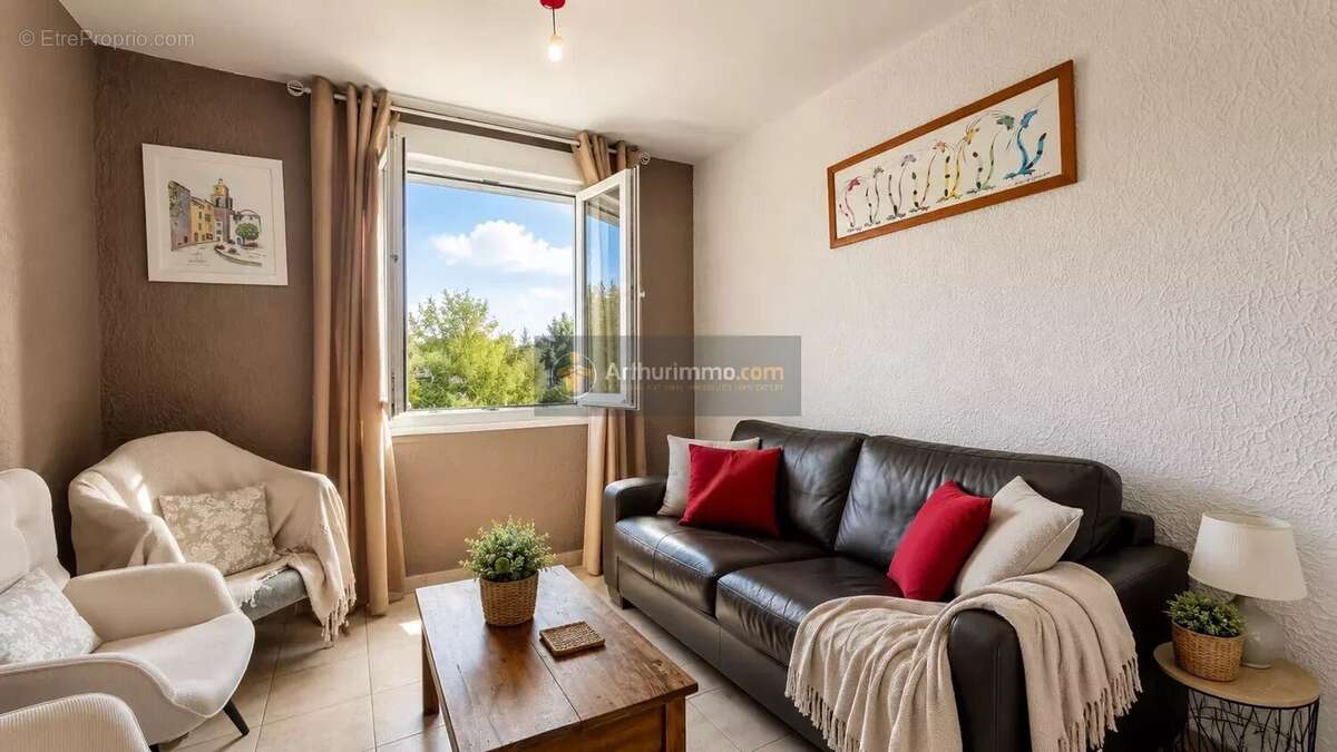 Appartement 72 m² à Frejus  - photo 3