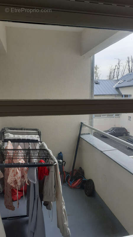 Appartement à EZANVILLE