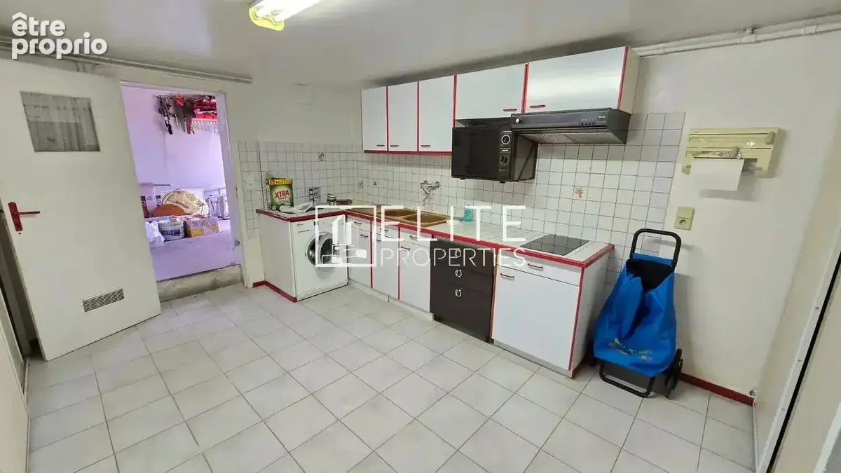 Maison 6 pièces - 2 appartements 3 pièces + garage – juan-les-pins - photo 10