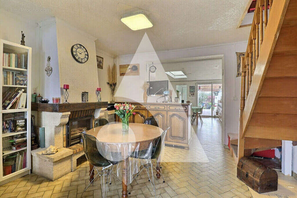 Maison à PETITE-FORET