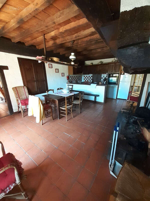 Corps de ferme à 6 min de Séreilhac - photo 9