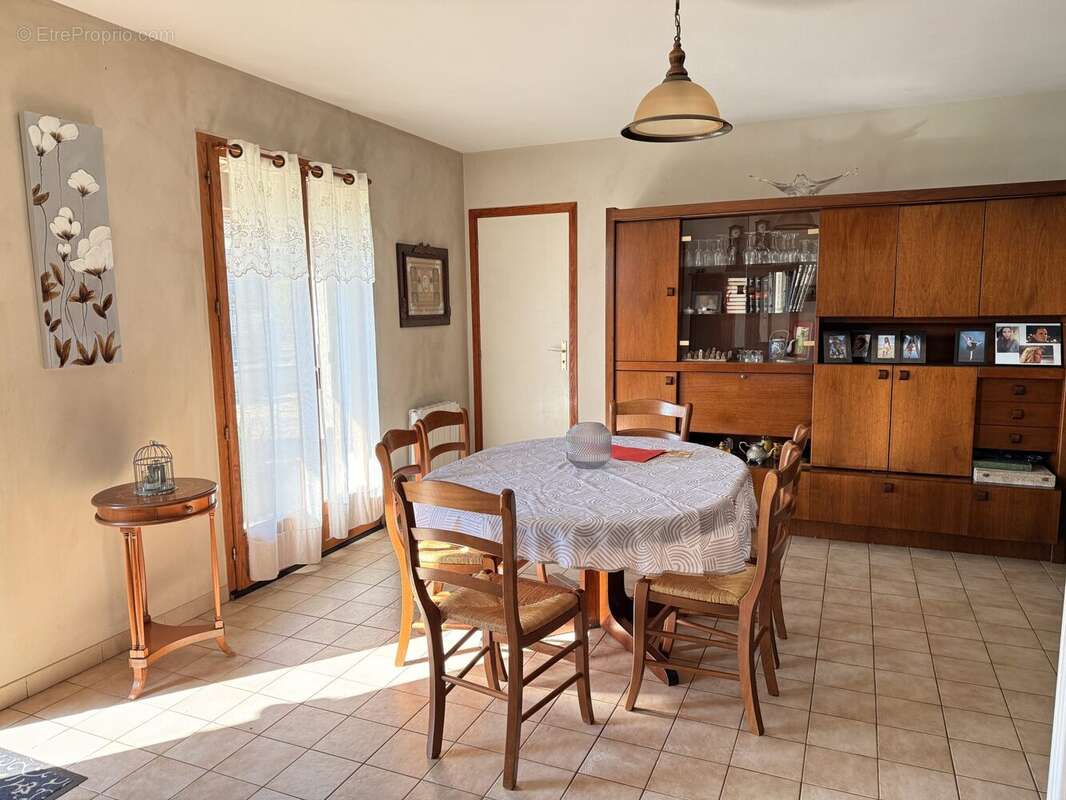 Maison à MORTAGNE-SUR-GIRONDE