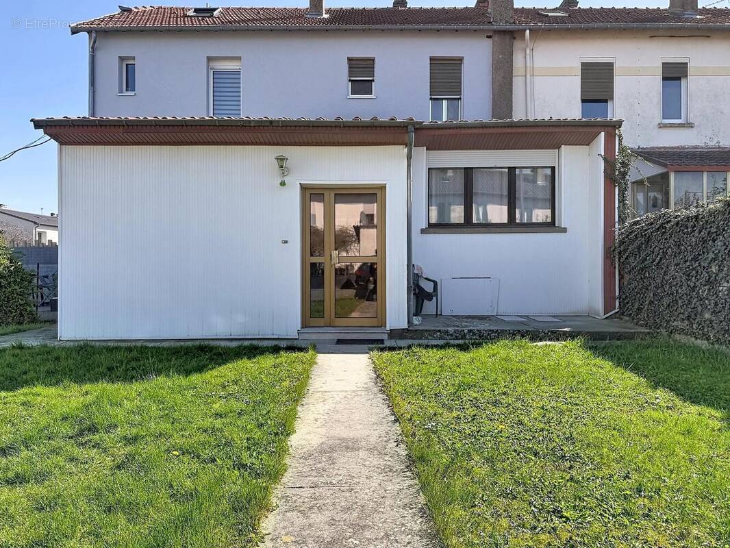 Photo 1 - Maison à SAINTE-MARIE-AUX-CHENES