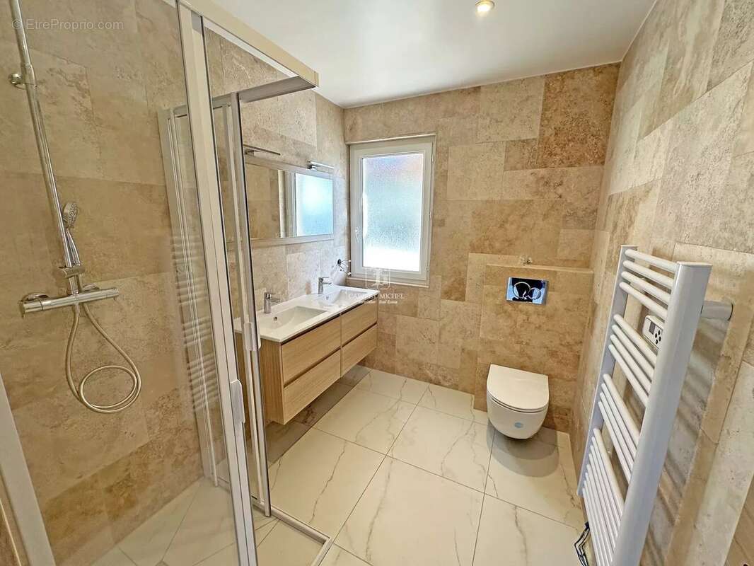 Appartement à VALBONNE