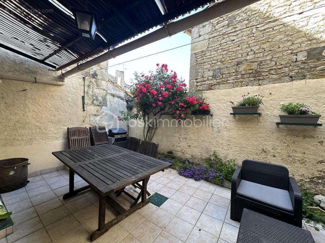 Maison à MIREBEAU
