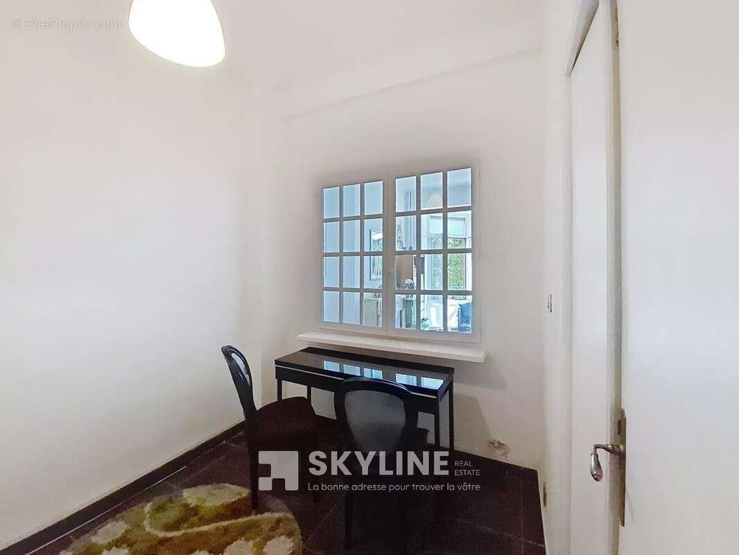 Appartement à MARSEILLE-6E