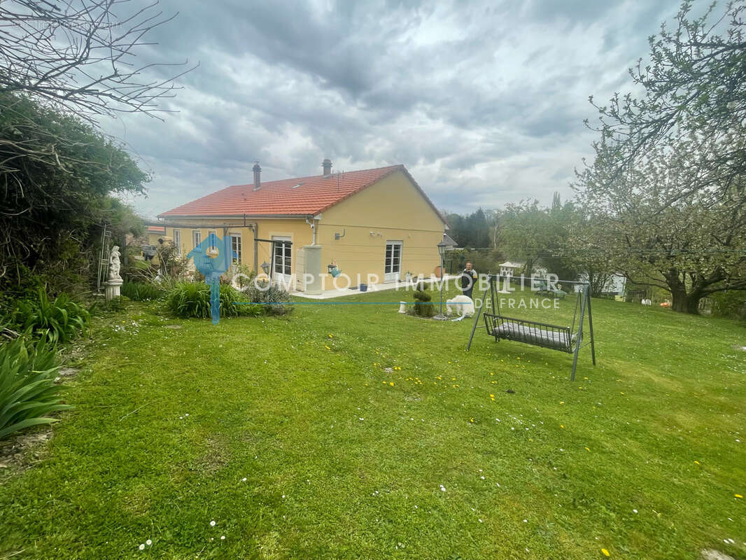 VILLA INDIVIDUELLE de plein pieds + Combles aménagées. - photo 2